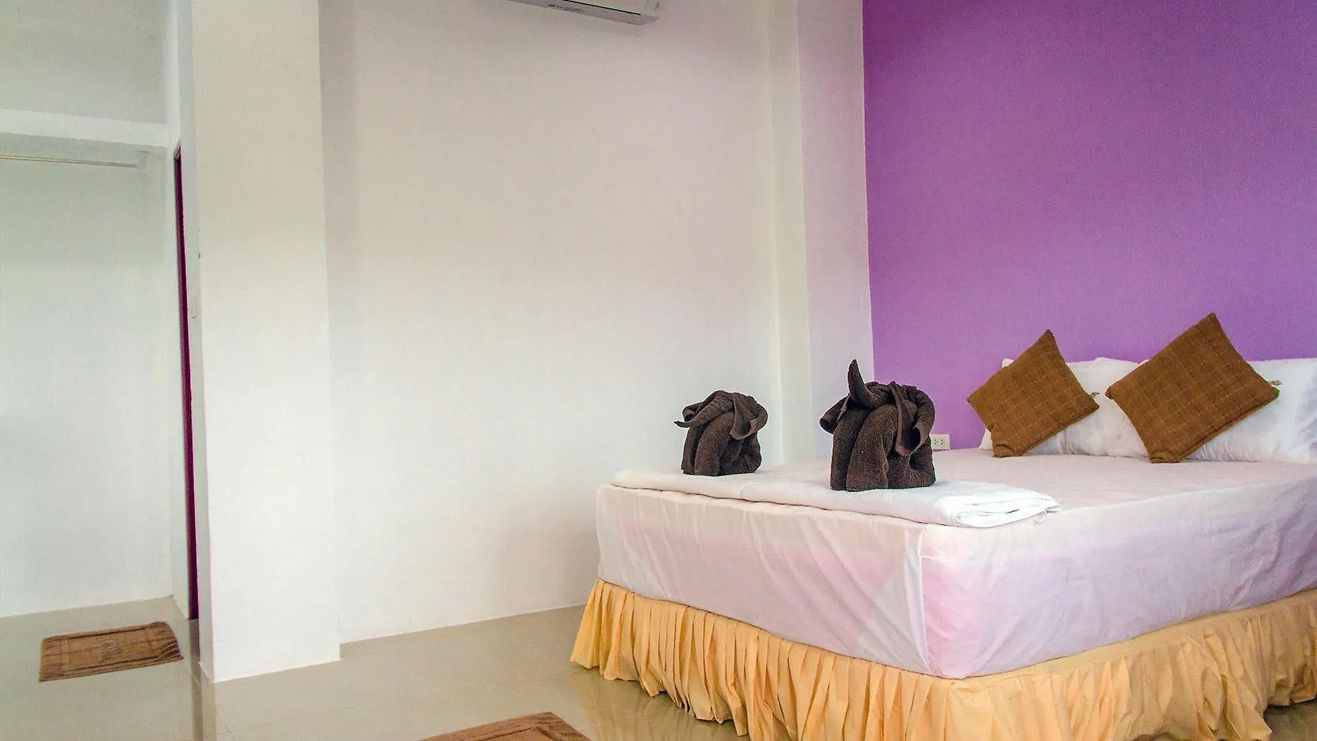 Keereelay Hotel Koh Lanta 2*,
