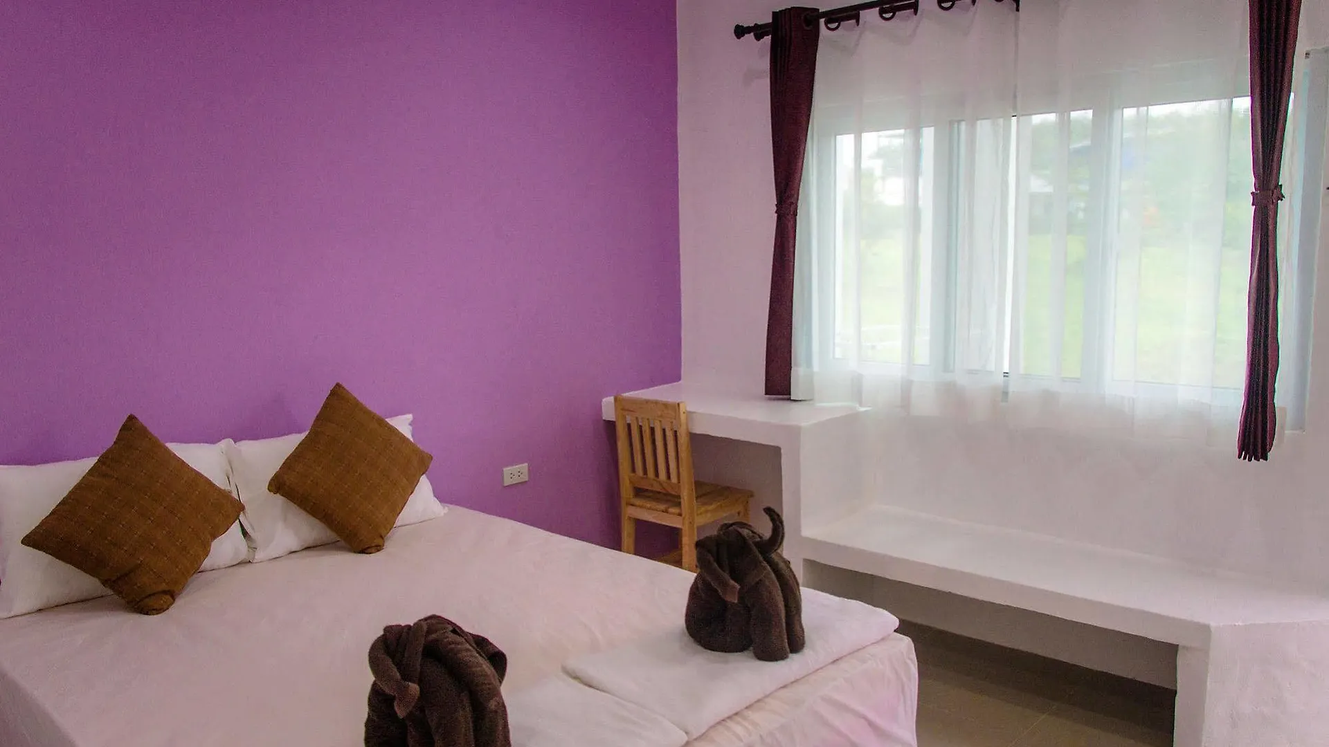 Station touristique Hotel Keereelay à Ko Lanta